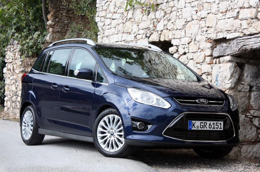  Ford Grand C-Max 2012 года  (фото 38 из 50)